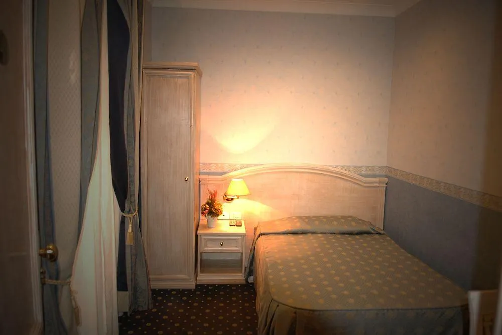 Bed & Breakfast Piccolo Imperiale Bed and Breakfast Rome