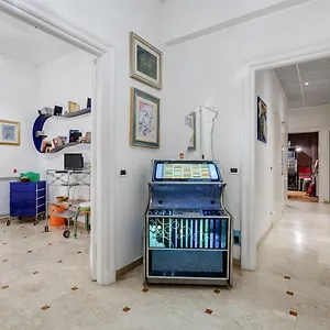 Apartment Jeans